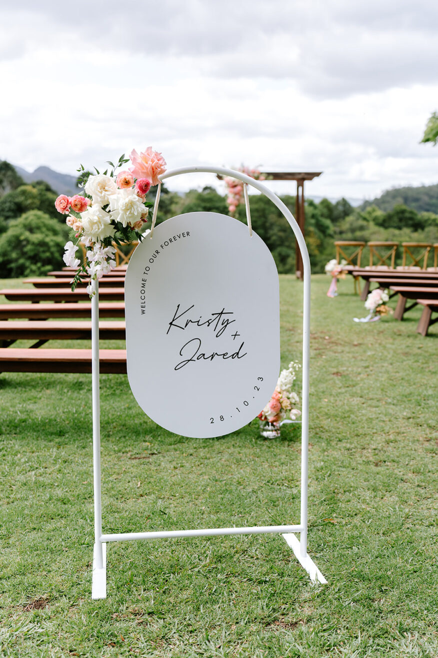 White Arch Signage Frame – Ivy Bleu